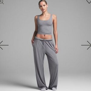 SKIMS Soft Lounge Ribbed Pants – Grey, Size M, Incredibly Comfy! NWOT